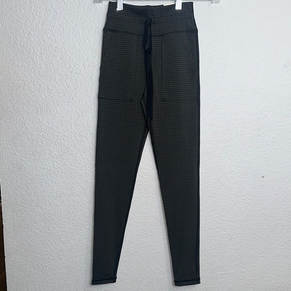 Offline by Aerie Hi Rise Skinny Leggings Houndstooth Womens Size XSmall NWT - Picture 2 of 11
